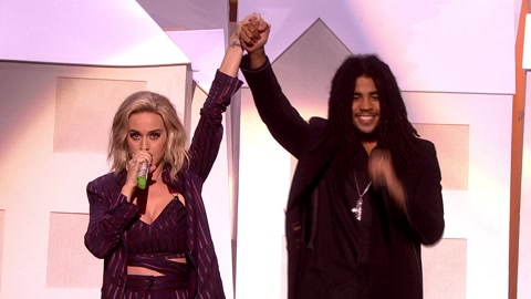 Katy Perry & Skip Marley - Chained To The Rhythm 2017BRITs现场版 17/02/23