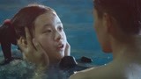 《同学两亿岁》宣墨掉落泳池 邂逅易海蓝