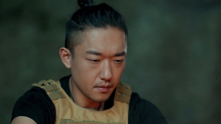                 《黄金瞳》彭飞