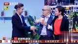 跨界喜剧王：女子刚走另一女子就把饺子吐了，真是太搞笑！