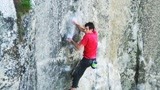 奥斯卡获奖影片《徒手攀岩》，小伙挑战极限，徒手攀登3000米悬崖