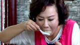 嫁个老公过日子：台湾媳妇亲自下厨做了牛肉丸子，婆婆直接一口吞