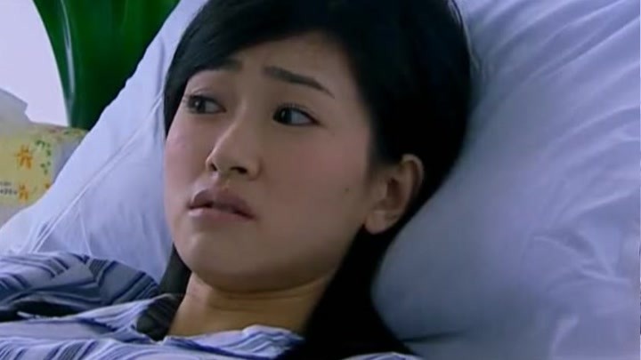 《生死博弈》林浩明拿着花去医院看望陈瑶