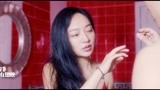 夺皮：美女正和男友在一起，竟看到了死去的母亲？ 胆小勿看！