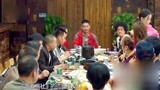 《青春旅社》李静被王源夸，一脸兴奋，讲起高中打篮球趣事