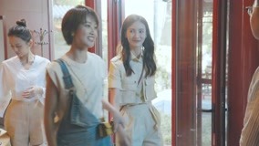 Watch the latest Crossroad Bistro Official Trailer: Lan Yingying and Jin Chen Outshine the Light Bulbs on Set online with English subtitle for free English Subtitle