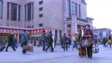 今夜天使降临：女儿送别老母亲，人群中的妈妈真让人心疼