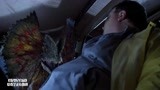 侏罗纪公园：胖子把恐龙当狗逗，哪知钻进车子，活吃了胖子