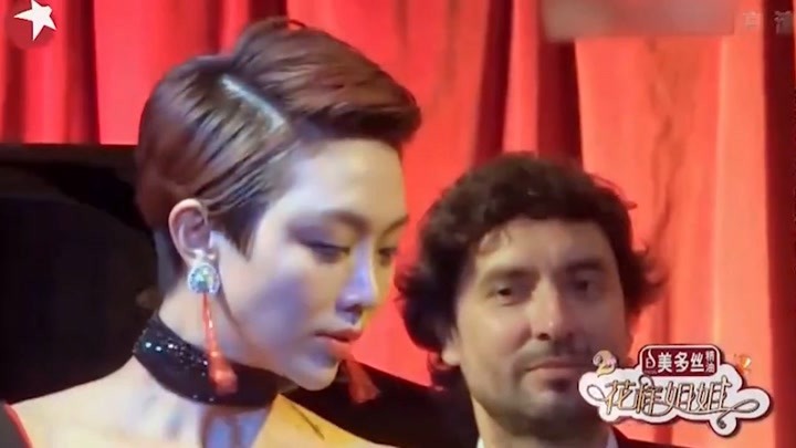 姜妍跳舞火辣直接炸场,台下尖叫不断,火辣报表丨花样姐姐