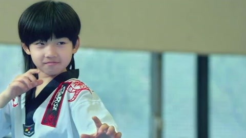 《龙拳小子:看林秋楠就知道了,会武功多受欢迎?太牛了