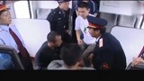 武装特警：武装暴徒劫持火车，没想隔壁车厢全是特警，精彩了！