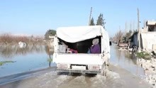 强震致叙利亚一大坝垮塌引发洪水 当地居民被迫离家避难