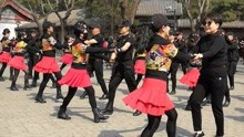 《水兵舞第二套 表演 团队版》张孝花水兵舞团