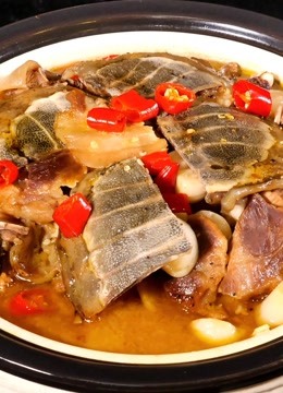 寻味广水,大厨教你做地道焖罐肉烧甲鱼,湖北传统名菜,待客佳肴-生活