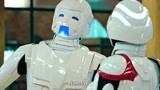 澳门风云3：傻强见到女机器人，心脏砰砰乱跳，是心动的感觉