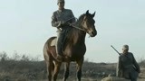 我的兄弟叫顺溜：司令骑马让顺溜跑着，不知道还一位练跑步呢！