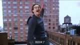 蜘蛛侠2：彼得兴奋过度，从高楼一跃，没想到马失前蹄摔得超惨