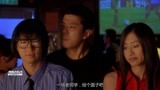 赌侠2002：霉运还会传给他人，倒霉鬼女朋友划拳一晚上没赢！