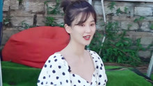 《夏日冲浪店》幕后：韩东君赞乔欣造型太美 黄明昊在线激情卖板