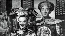 watch the latest 清宫秘史 (1948) with English subtitle English Subtitle