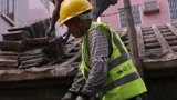 首先开始拆除工作 很多东西保留不下来