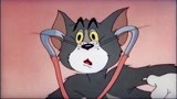 猫和老鼠：汤姆看捕鼠教学书来抓杰瑞，却差点把自己给害死