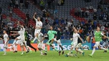 欧洲杯第18日最佳镜头：9年后重返四强！意大利球员球迷肆意庆祝