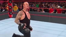WWE:送葬者突然出现，全场沸腾了，直接把泰尔和蒙特罗吓走了