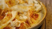 高中生宿舍卖油饼被退学，县教育局：已撤销处分恢复上课