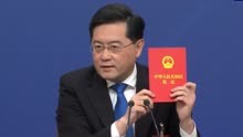秦刚现场读宪法回应台湾问题：中国人自己的事，任何外国无权干涉