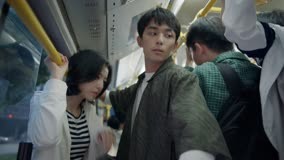 线上看 第13集 三川在公交车上保护友安不被人群围观 (2023) 带字幕 中文配音