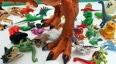 超大恐龙玩具和迷你恐龙