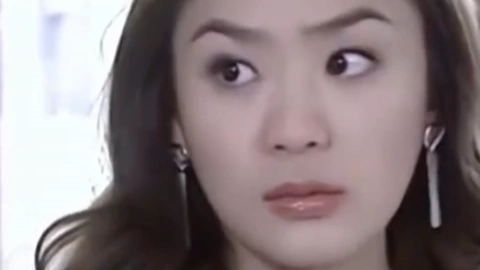 线上看 45岁洪小铃官宣恋情 对象为昔日偶像剧荧幕搭档张天霖 (2023) 带字幕 中文配音