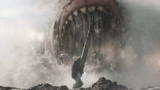 巨齿鲨2：老外实力太强，一个人单打独斗，竟真的把巨齿鲨干倒了