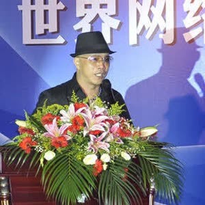 James Ha,Ha Chim Si